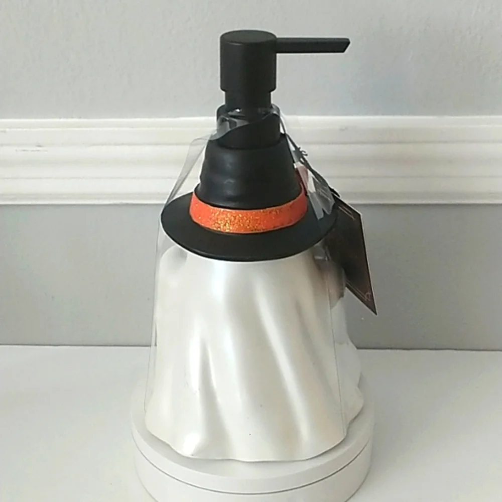 Halloween White Ghost Liquid Soap Lotion Pump Dispenser Spooky